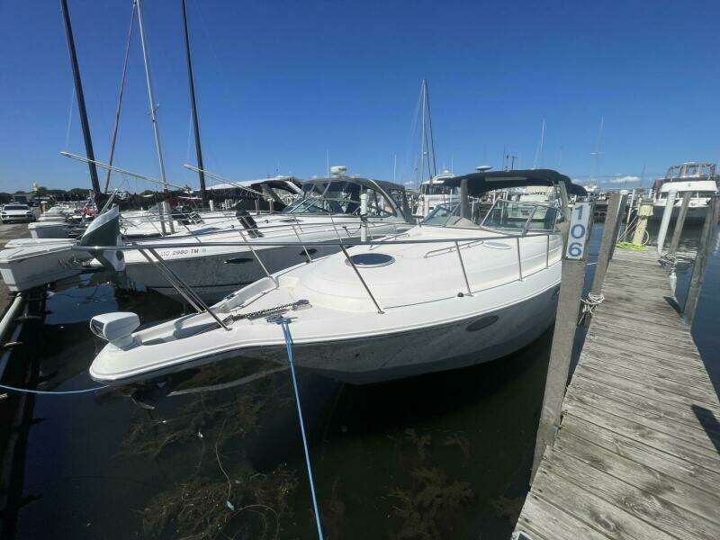 32ft Monterey Yacht For Sale