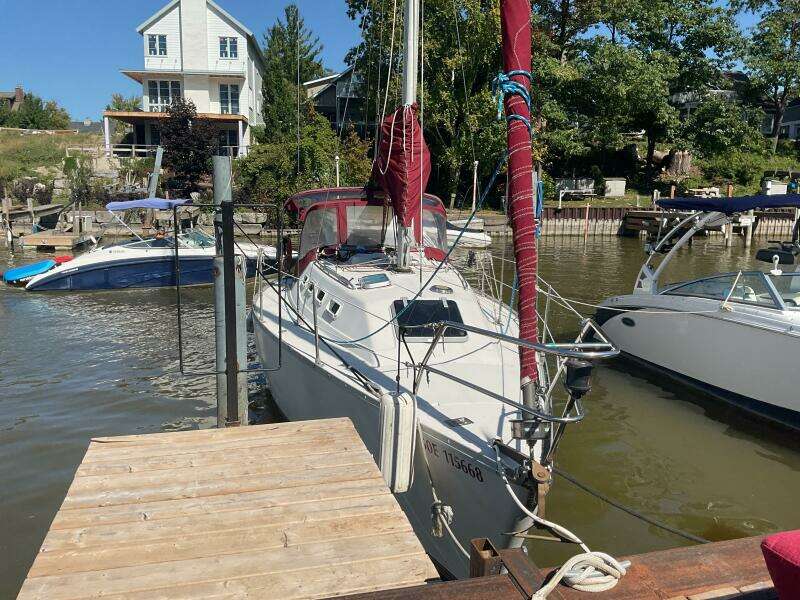 30ft CS Yacht For Sale