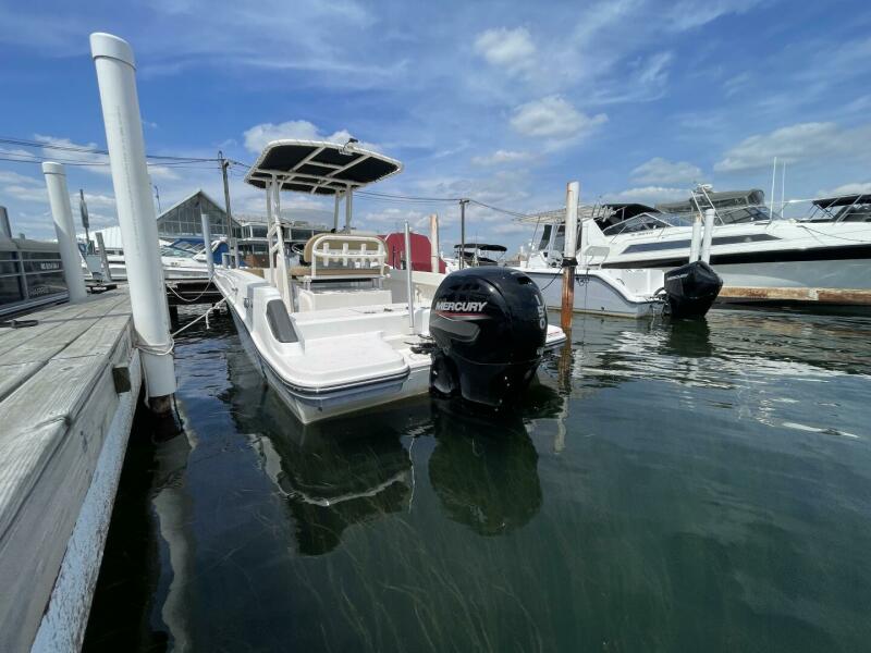 2023 Bayliner Trophy T22CC