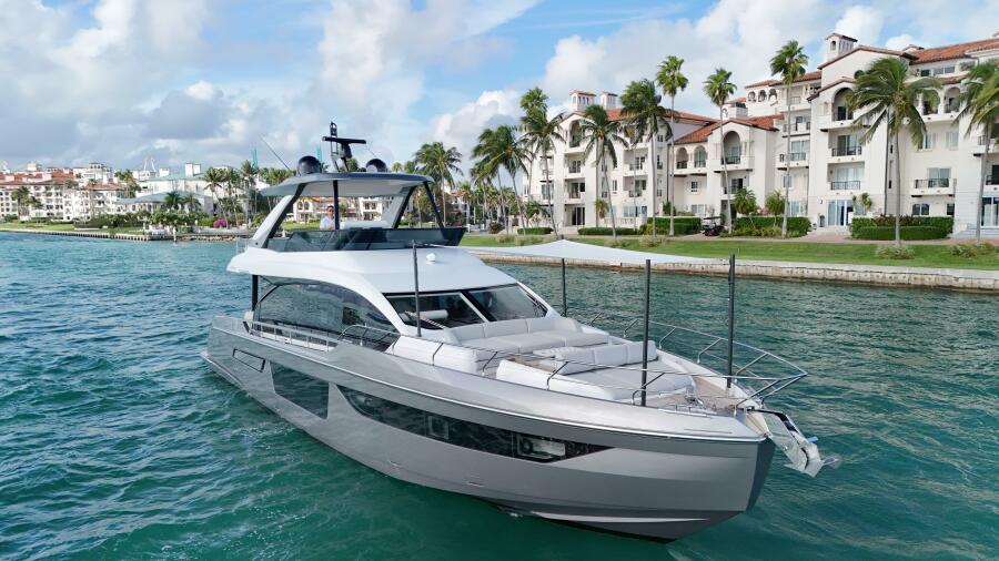2023 Azimut 680 FLY