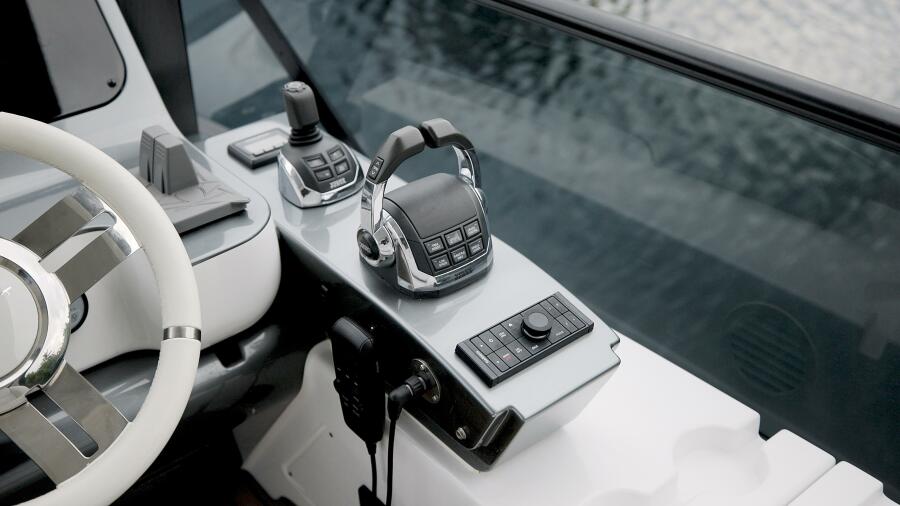 2023 Azimut 680 FLY