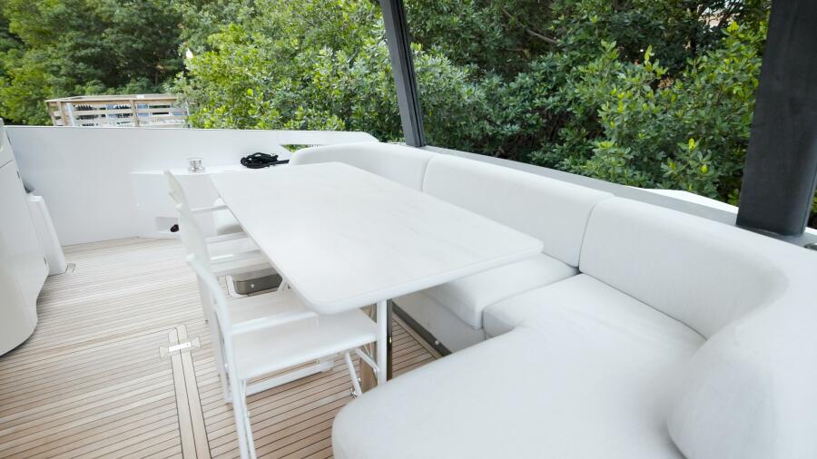 2023 Azimut 680 FLY