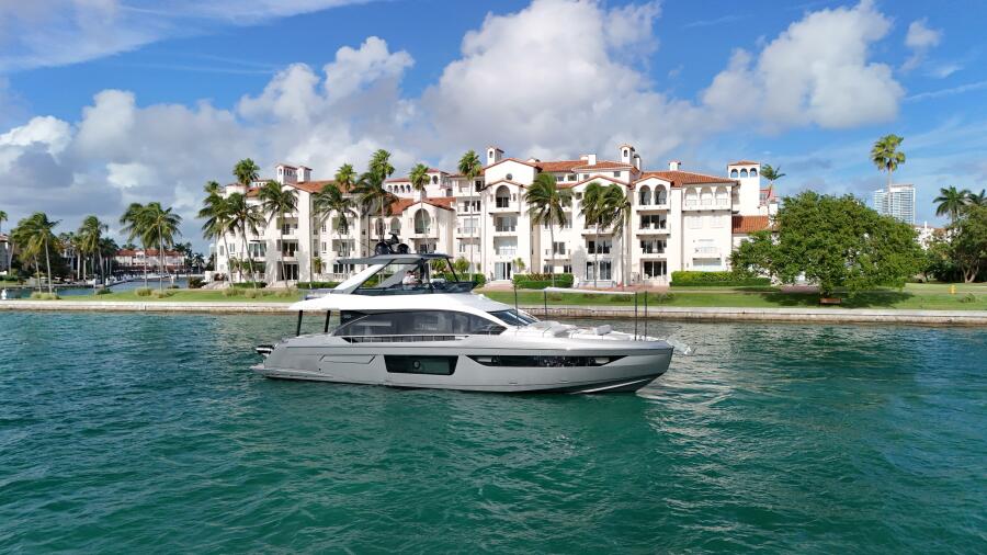 2023 Azimut 680 FLY