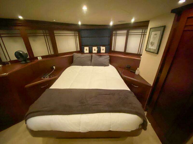SUNSET GRILLE 62ft Hatteras Yacht For Sale