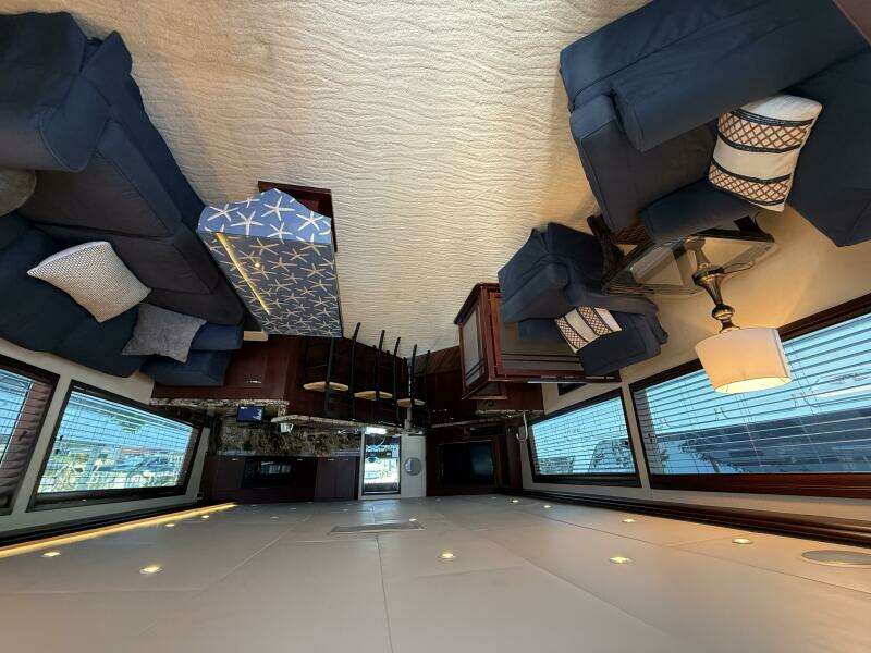 SUNSET GRILLE 62ft Hatteras Yacht For Sale