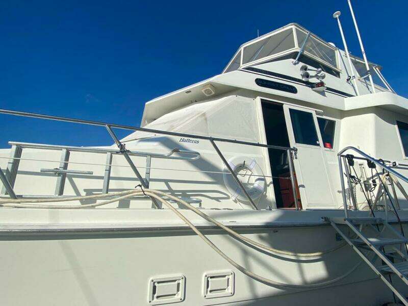 SUNSET GRILLE 62ft Hatteras Yacht For Sale