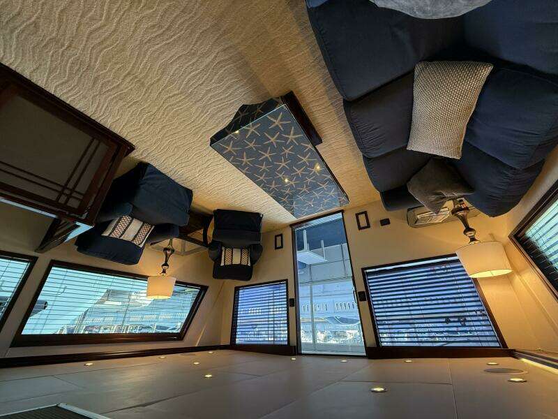 SUNSET GRILLE 62ft Hatteras Yacht For Sale