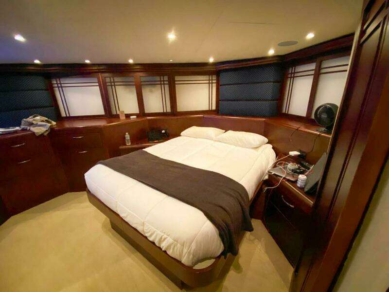SUNSET GRILLE 62ft Hatteras Yacht For Sale