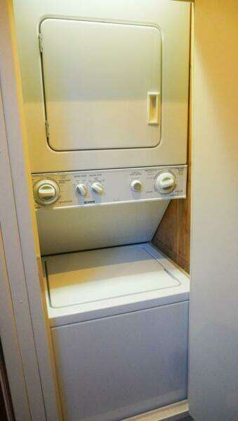 SUNSET GRILLE 62ft Hatteras Yacht For Sale