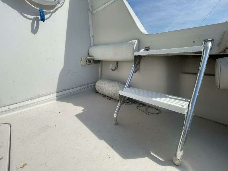 NO NAME 37ft Silverton Yacht For Sale