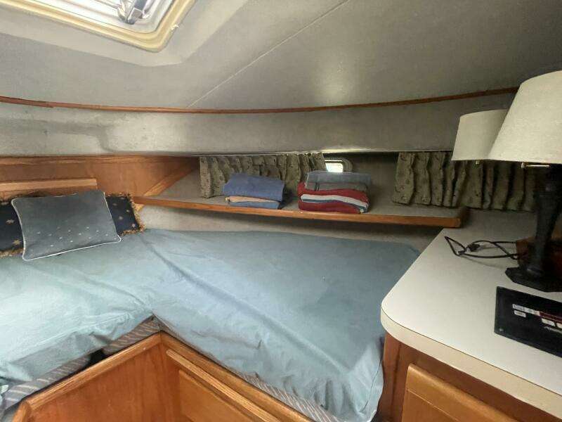 NO NAME 37ft Silverton Yacht For Sale