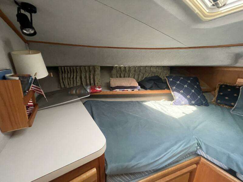 NO NAME 37ft Silverton Yacht For Sale