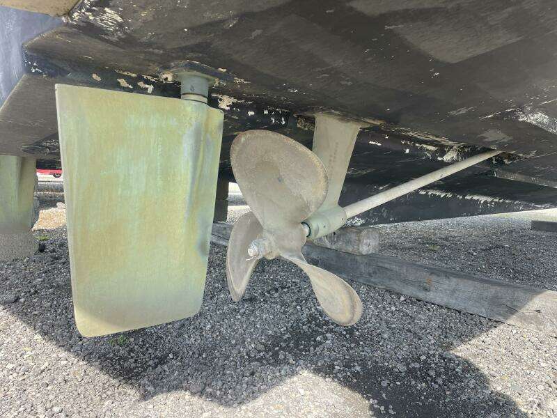 NO NAME 37ft Silverton Yacht For Sale