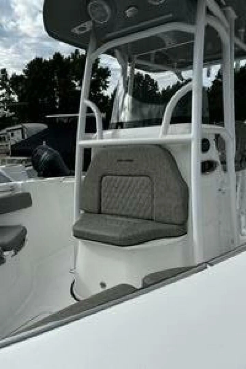2022 Sea Pro 219 Center Console