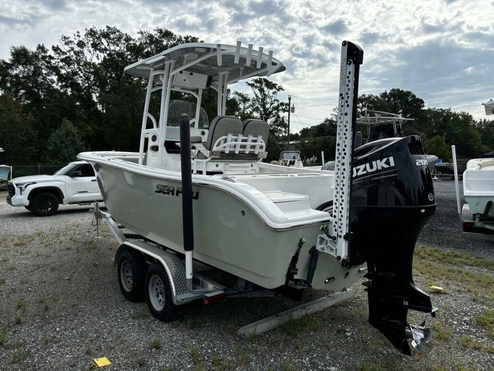2022 Sea Pro 219 Center Console