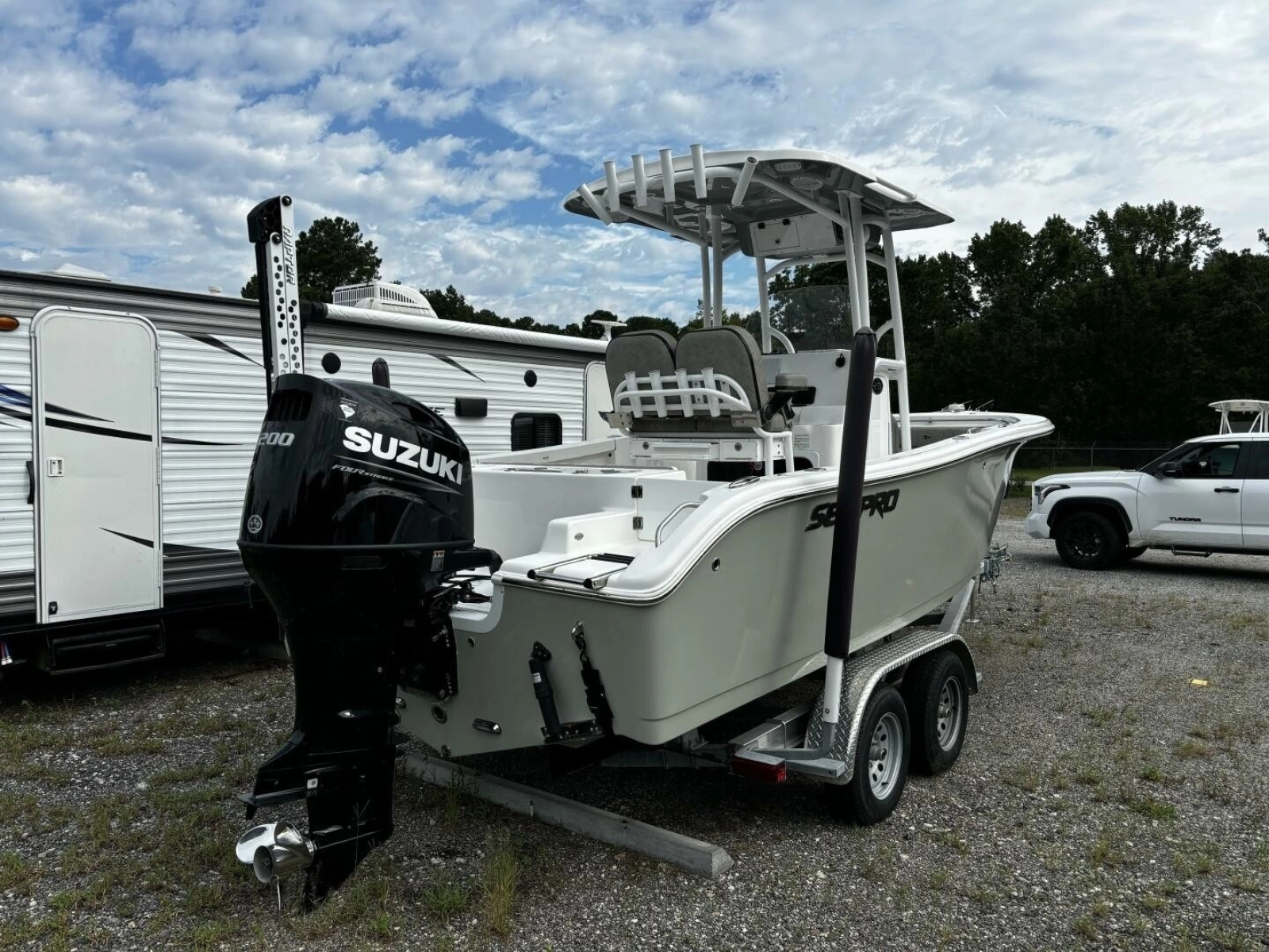 2022 Sea Pro 219 Center Console