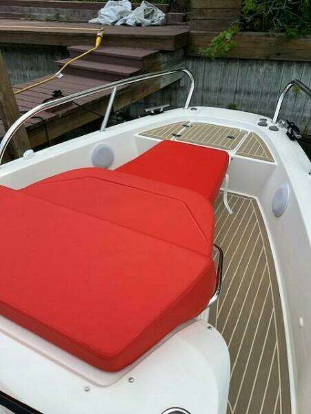 27ft Nimbus Yacht For Sale