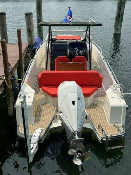 27ft Nimbus Yacht For Sale