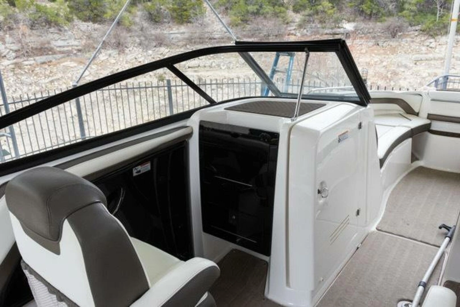 2016 Yamaha Boats 242 Limited S E-Series