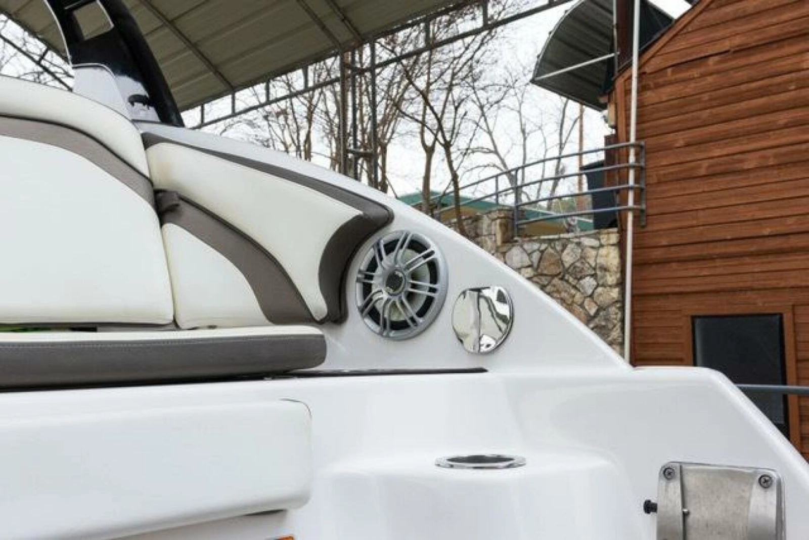 2016 Yamaha Boats 242 Limited S E-Series