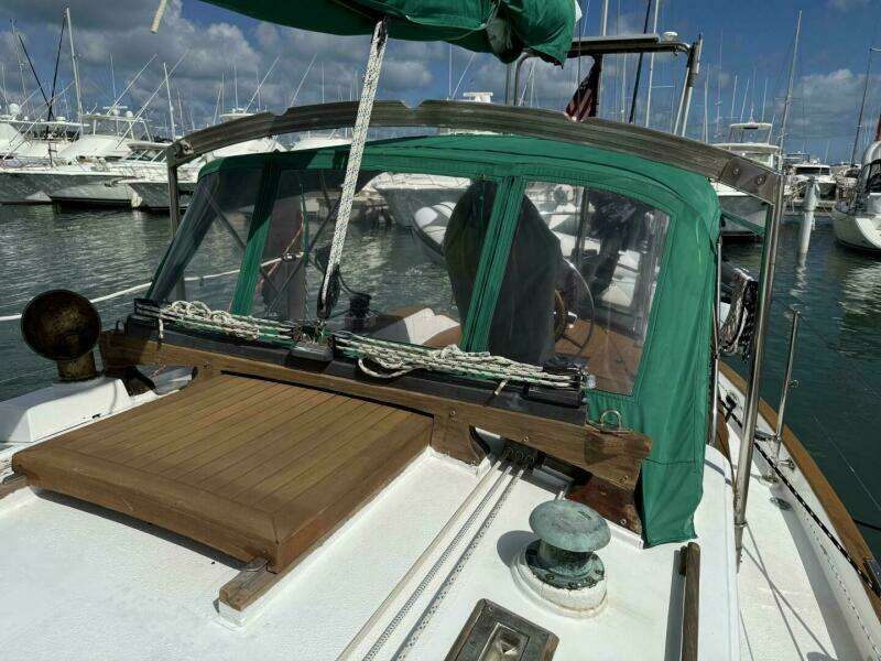 KATHRYN ANN 37ft Tayana Yacht For Sale