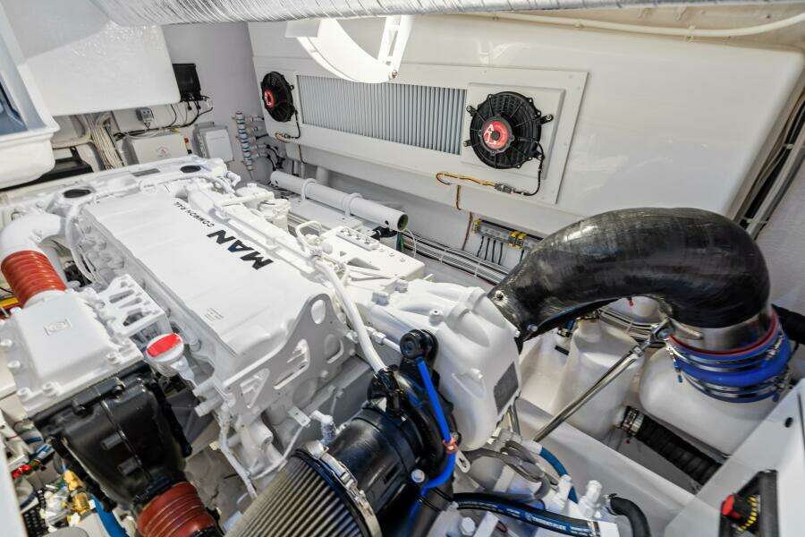 2026 Viking 46 Billfish Engine