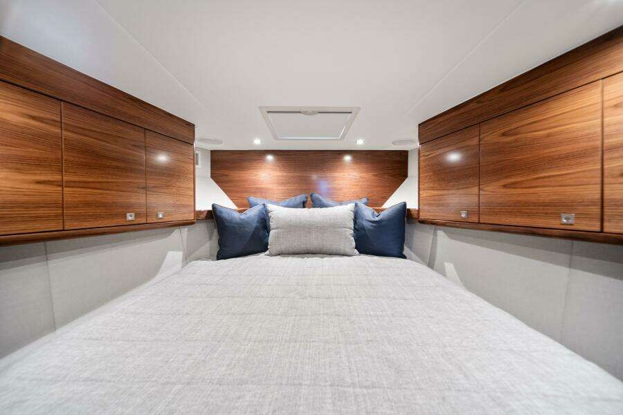 2026 Viking 46 Billfish Master Stateroom