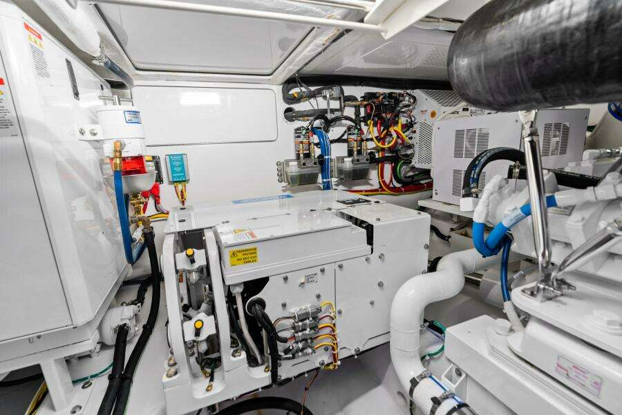 2026 Viking 46 Billfish Engine