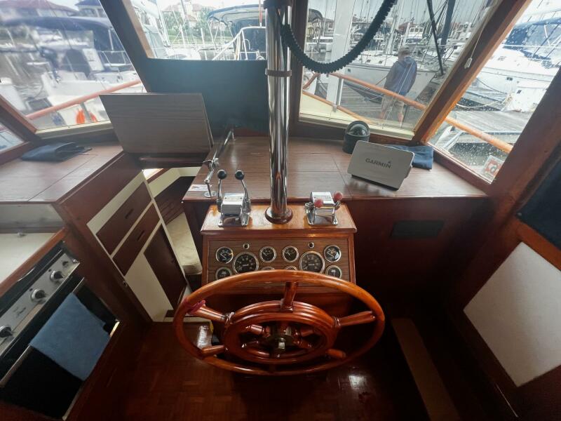 1979 Grand Banks Classic