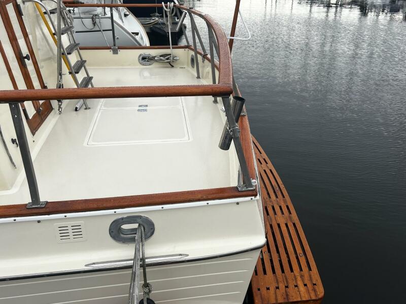1979 Grand Banks Classic