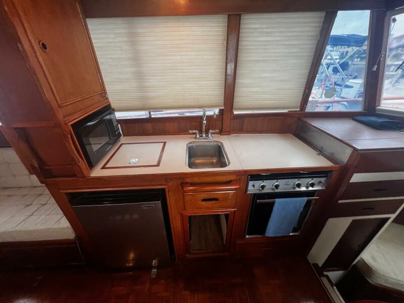 1979 Grand Banks Classic