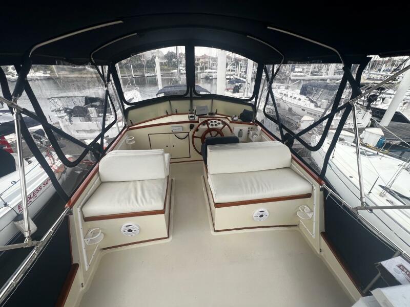 1979 Grand Banks Classic