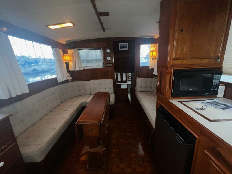 1979 Grand Banks Classic