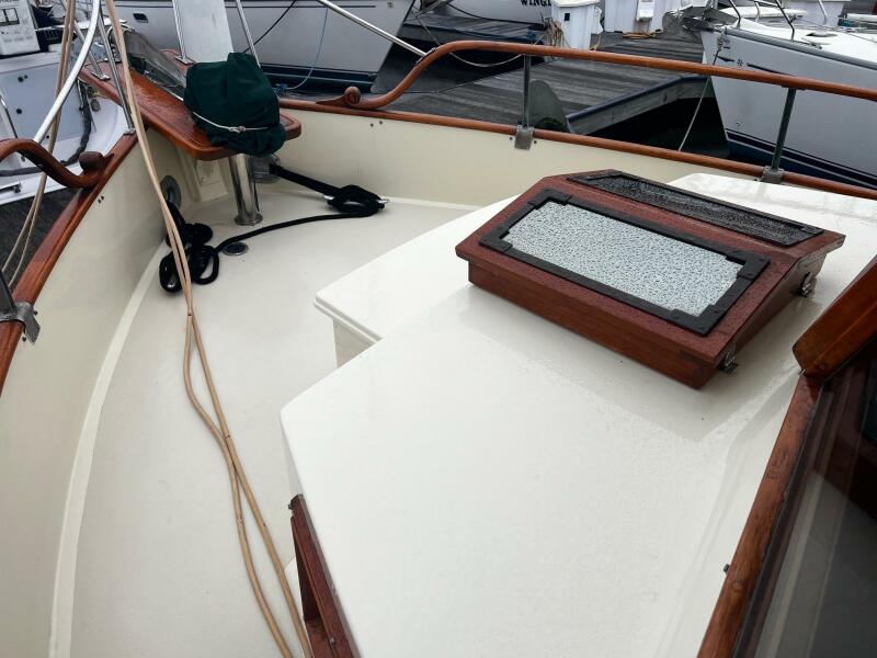 1979 Grand Banks Classic