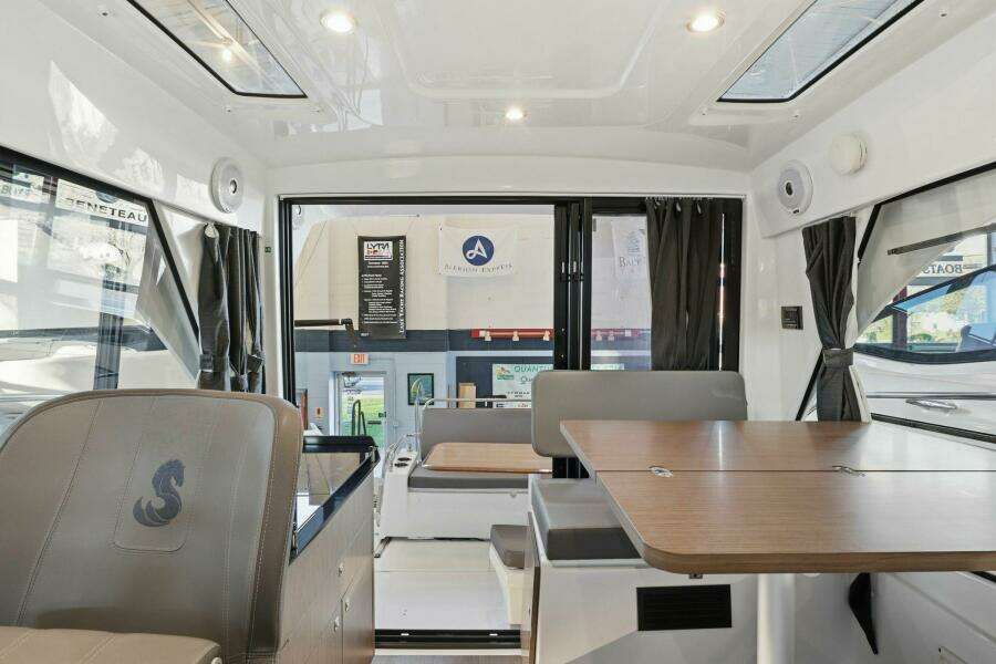 29ft Beneteau Yacht For Sale