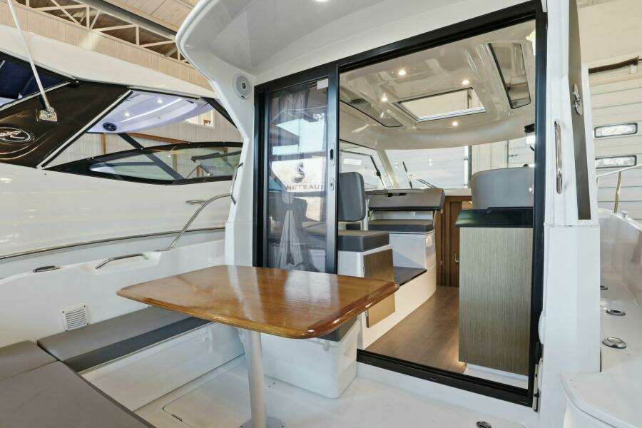 29ft Beneteau Yacht For Sale