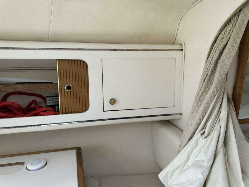 29ft Sea Ray Yacht For Sale