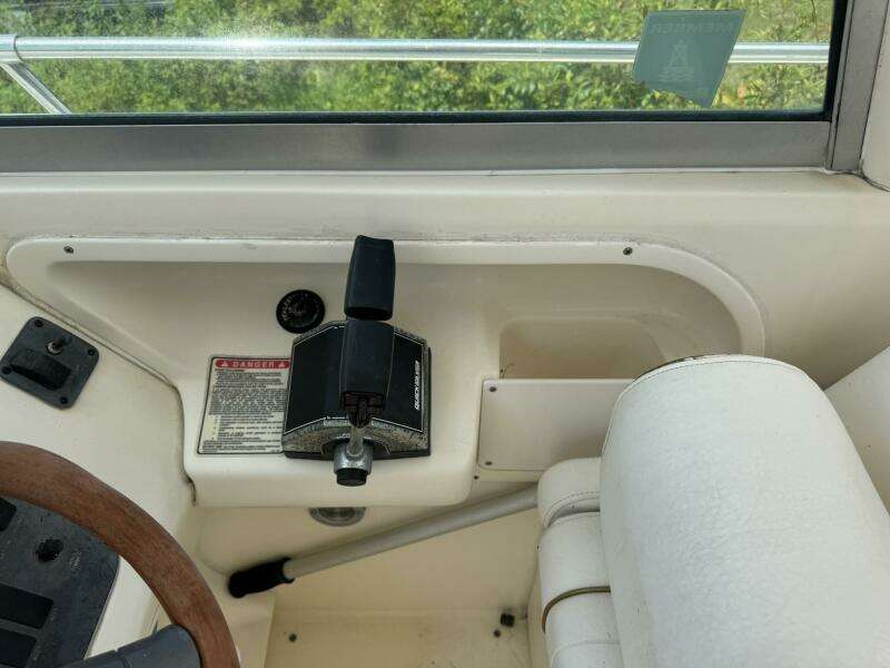29ft Sea Ray Yacht For Sale