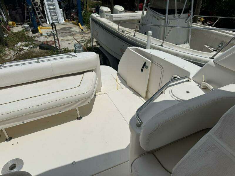 29ft Sea Ray Yacht For Sale
