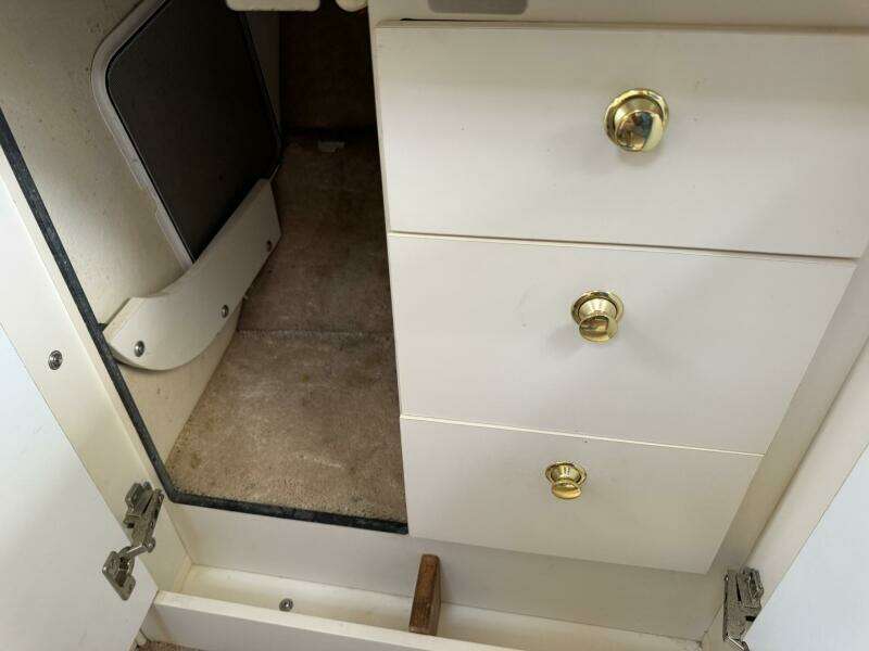 29ft Sea Ray Yacht For Sale