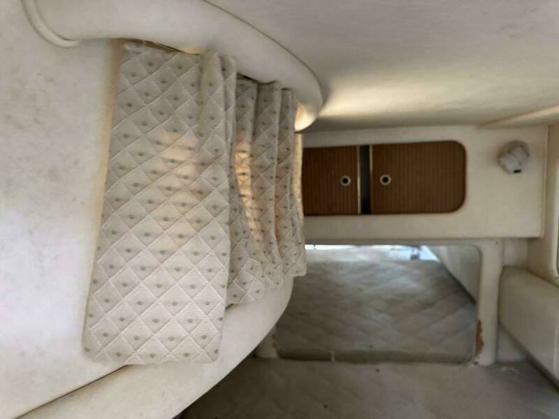 29ft Sea Ray Yacht For Sale