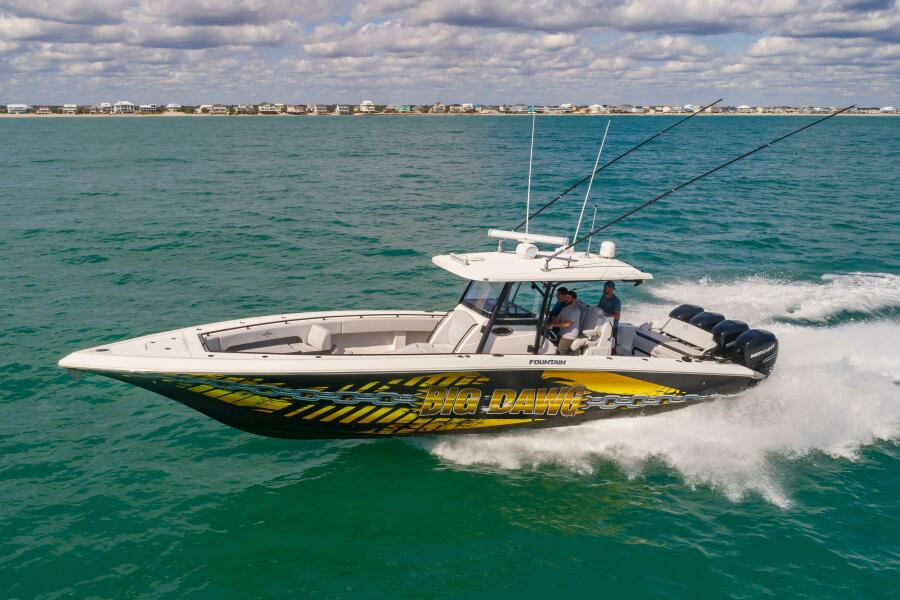 2020 Fountain 38CC