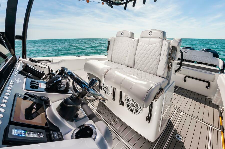 2020 Fountain 38CC