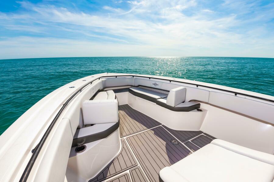 2020 Fountain 38CC