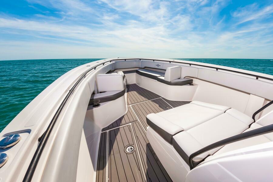 2020 Fountain 38CC