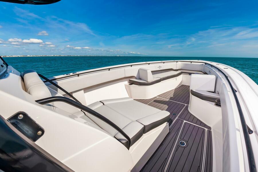 2020 Fountain 38CC