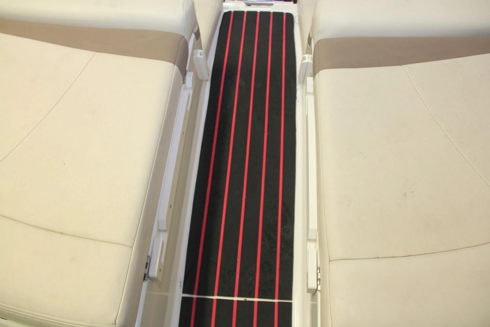 2006 Chaparral 256 SSi