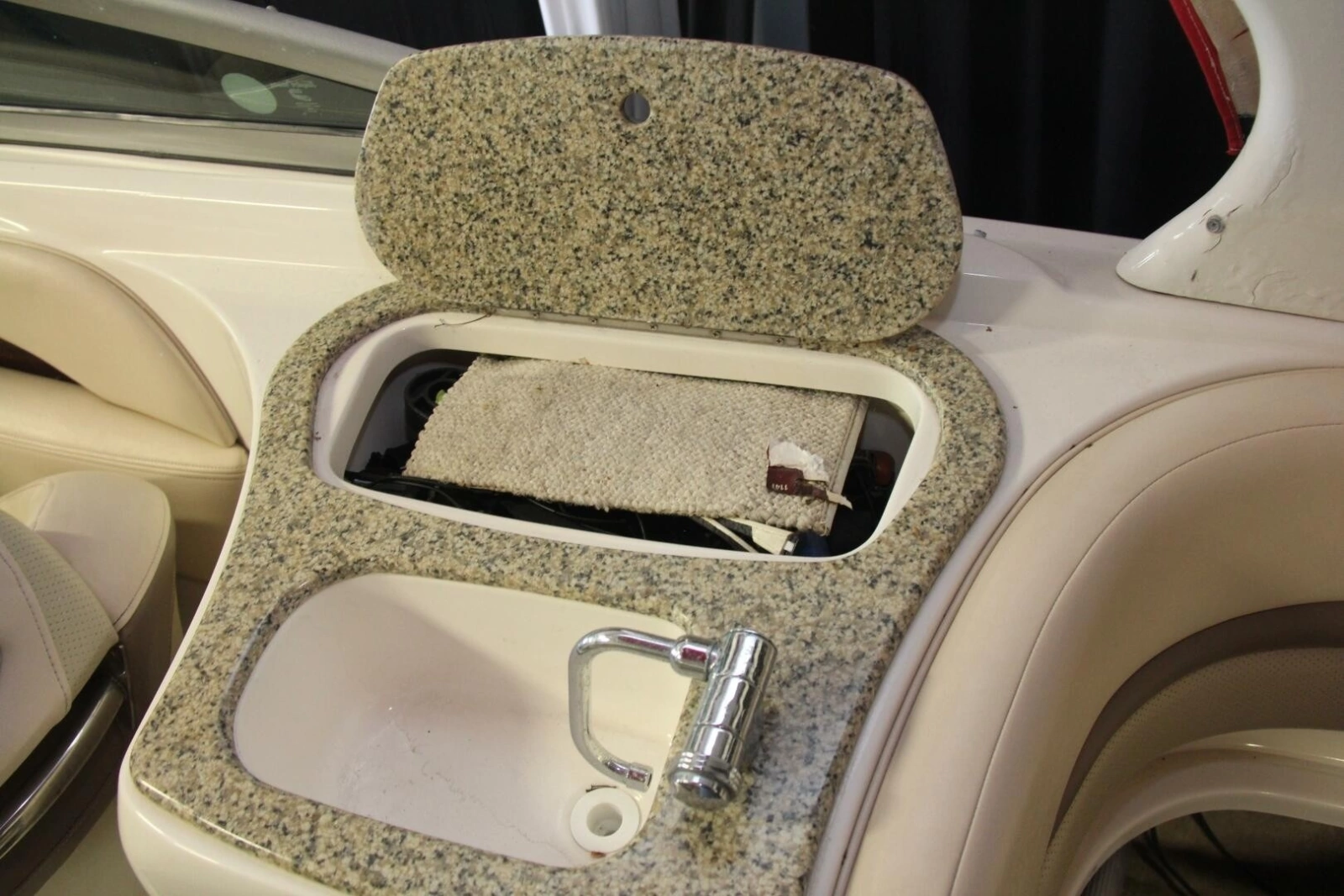 2006 Chaparral 256 SSi