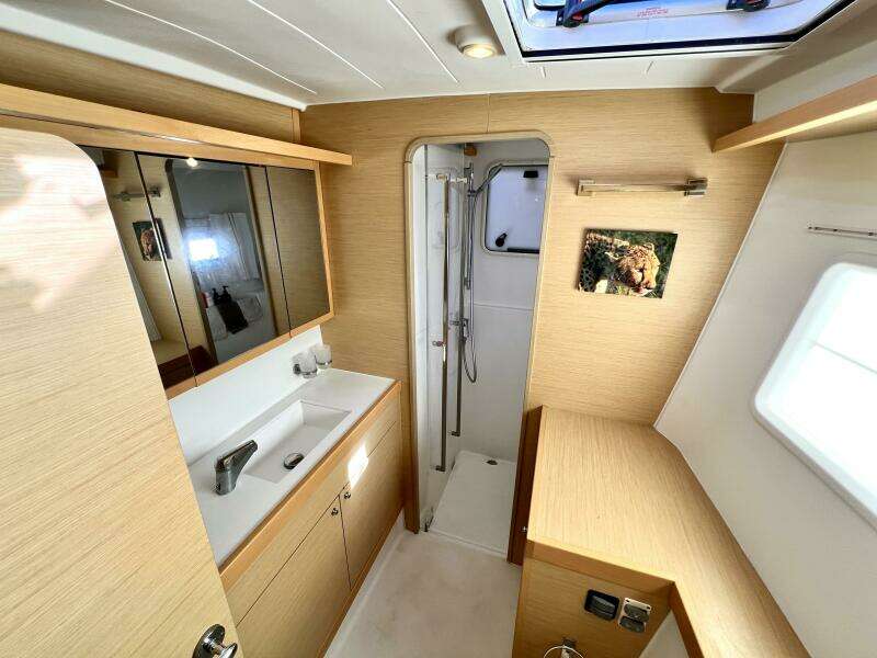 40ft Lagoon Yacht For Sale