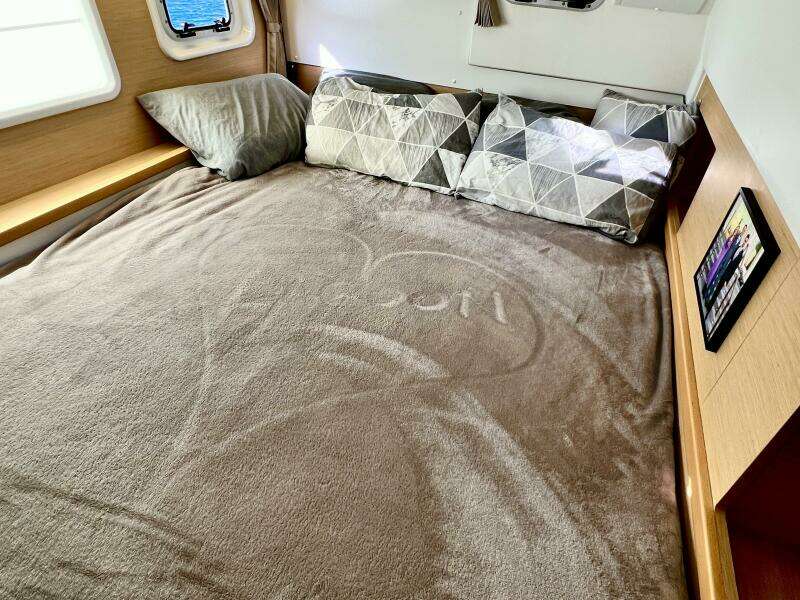 40ft Lagoon Yacht For Sale